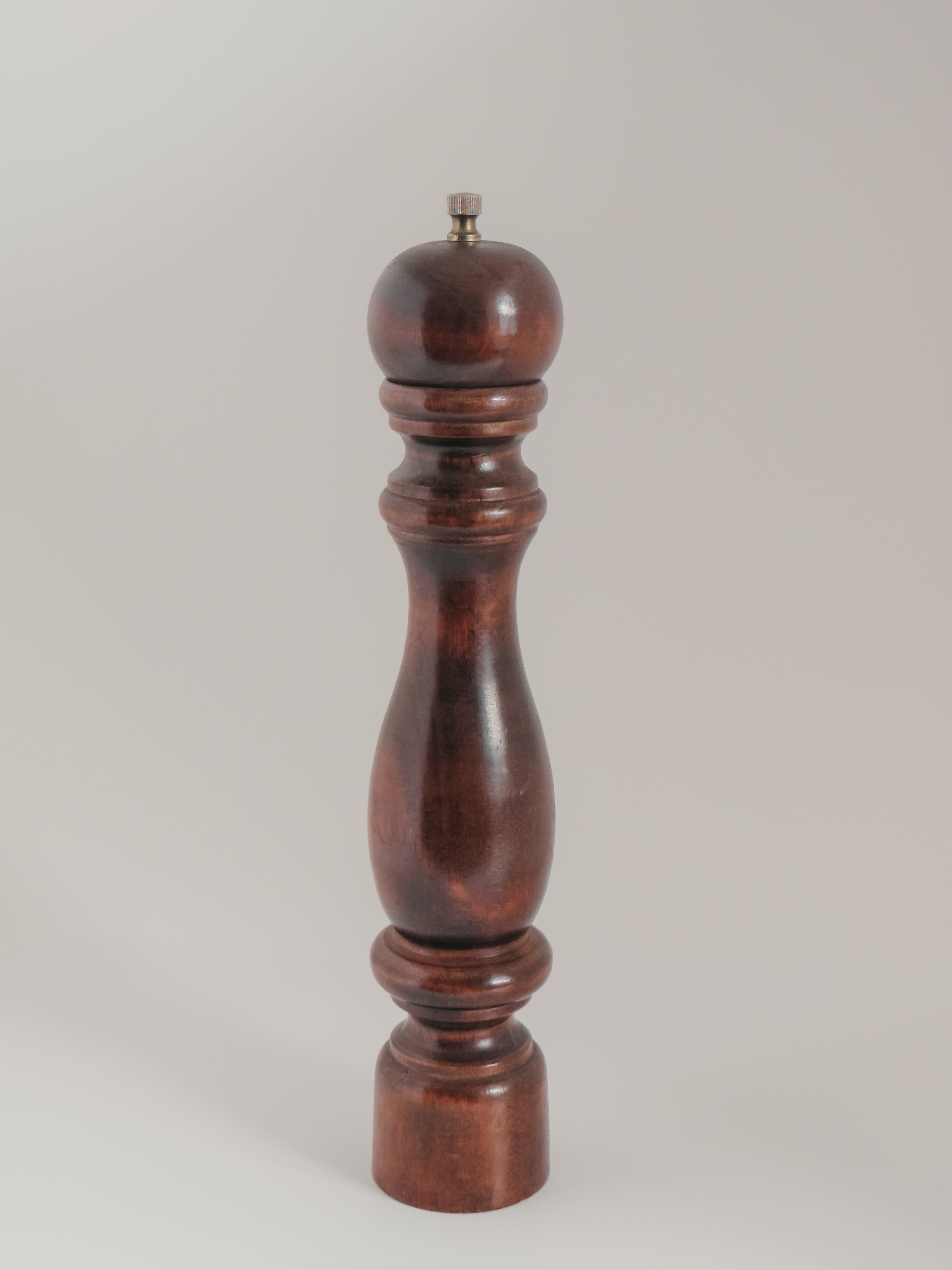Stor peberkværn i træ | 31 cm