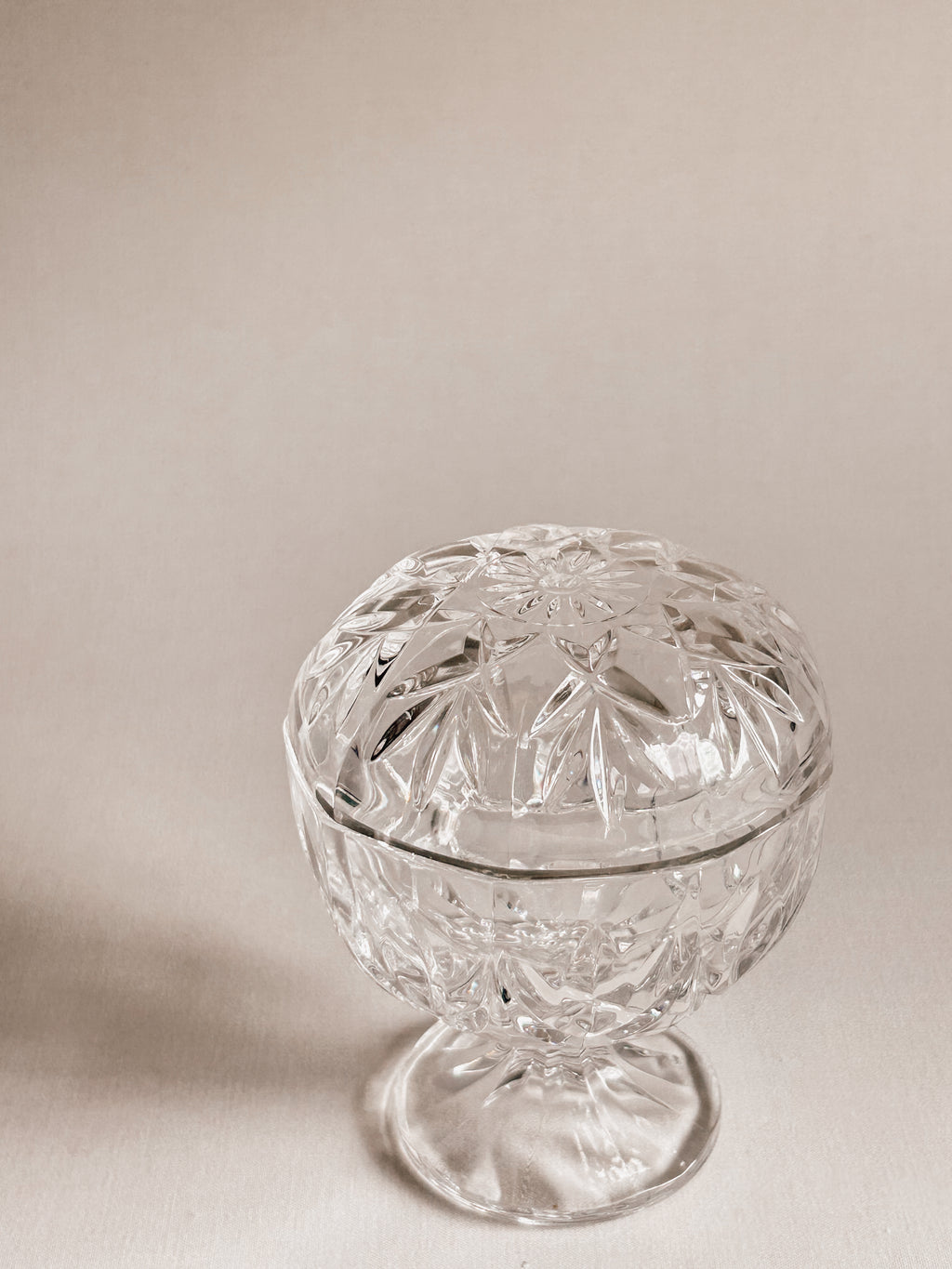 Vintage krystal bonbonnière | Blomstermønster