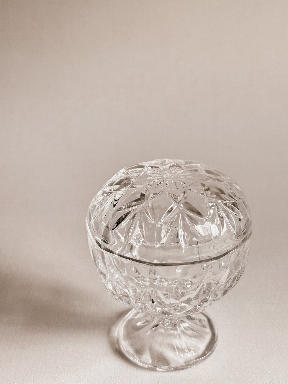Vintage krystal bonbonnière | Blomstermønster