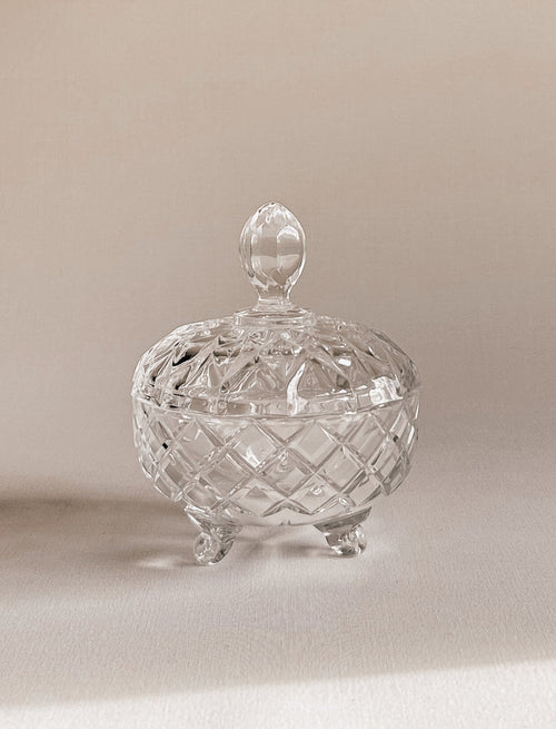 Vintage krystal bonbonnière | Diamantmønster og dekorative fødder