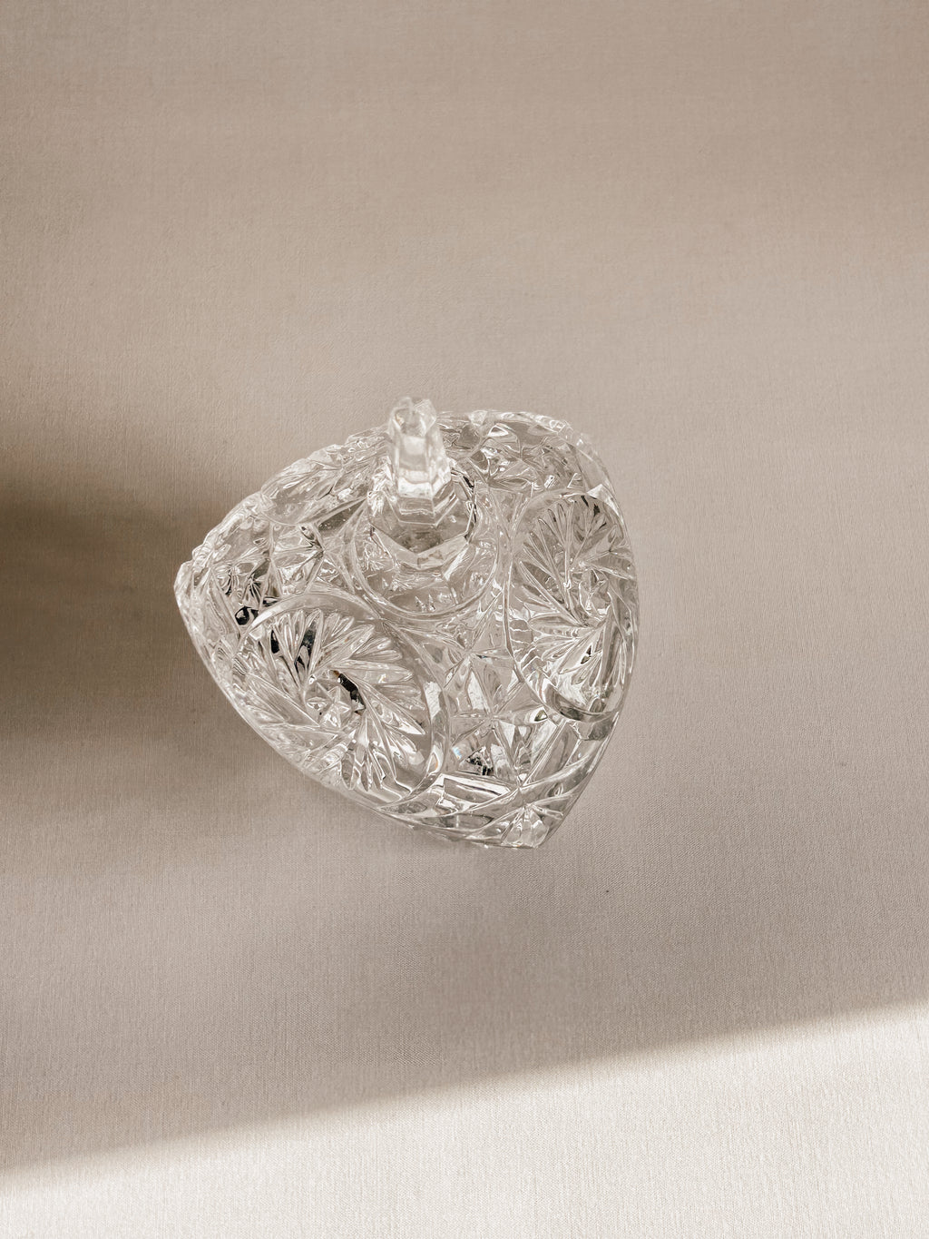 Vintage krystalbonbonnière | Stjerneknop & ornamenteret topknop