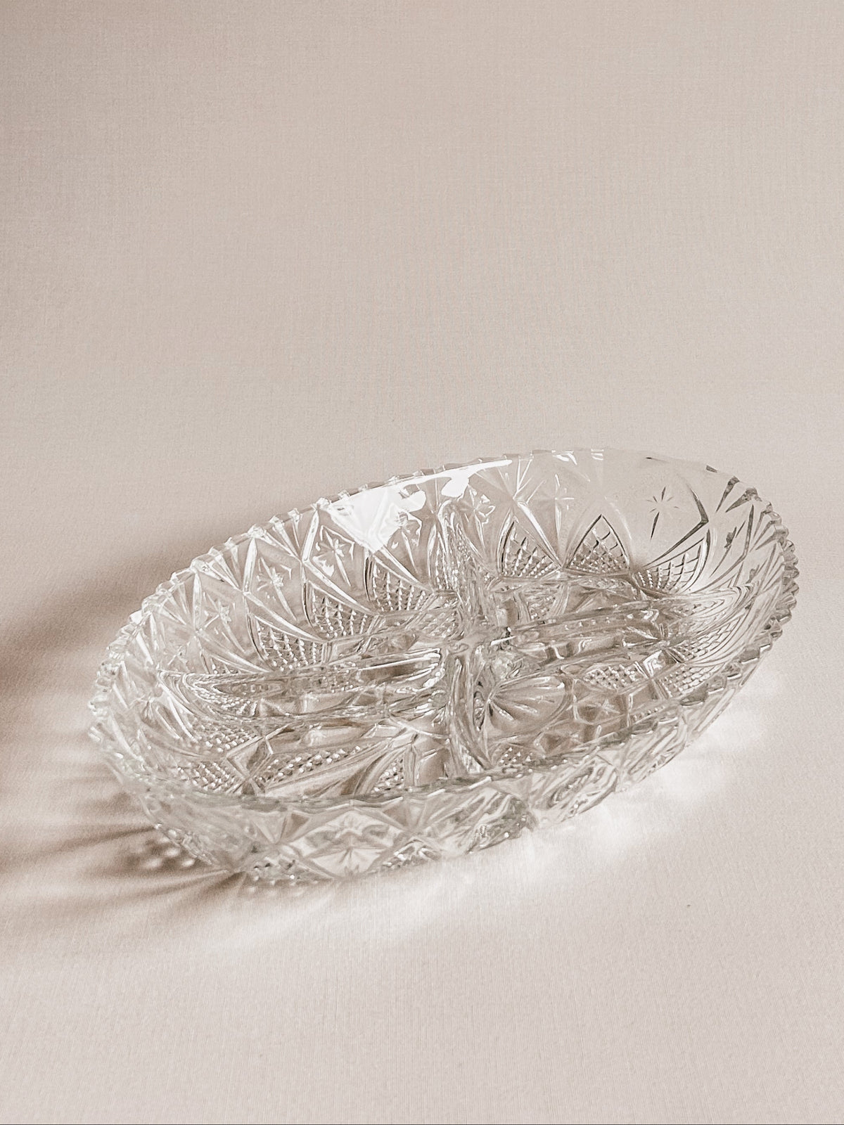 Fransk vintage krystalserveringsfad | Geometrisk stjerneskudsmønster
