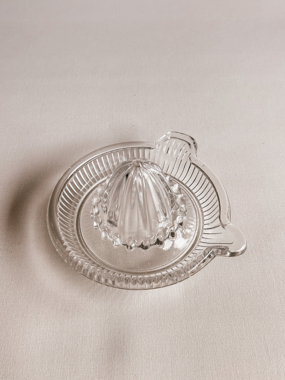 Vintage citruspresse i glas | Rillet design