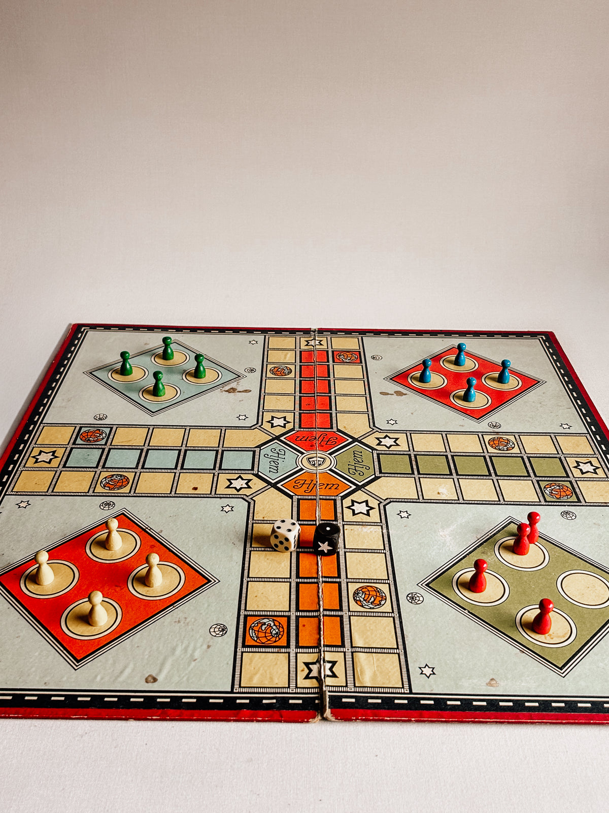 Vintage Ludo-brætspil fra Drechsler's | Klassisk udgave med klappebrik